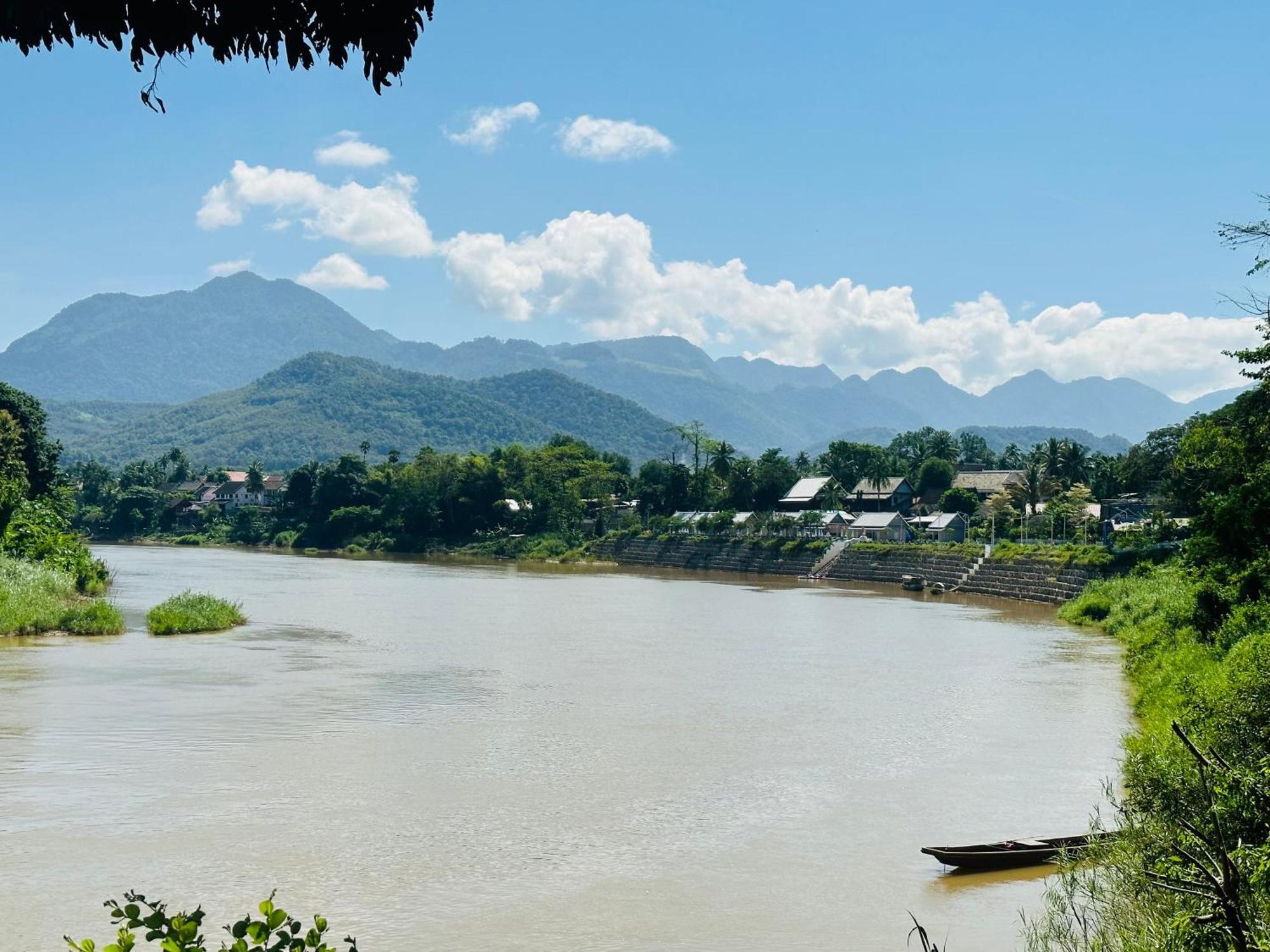 Kingkham Riverside Hotel Luang Prabang Bagian luar foto