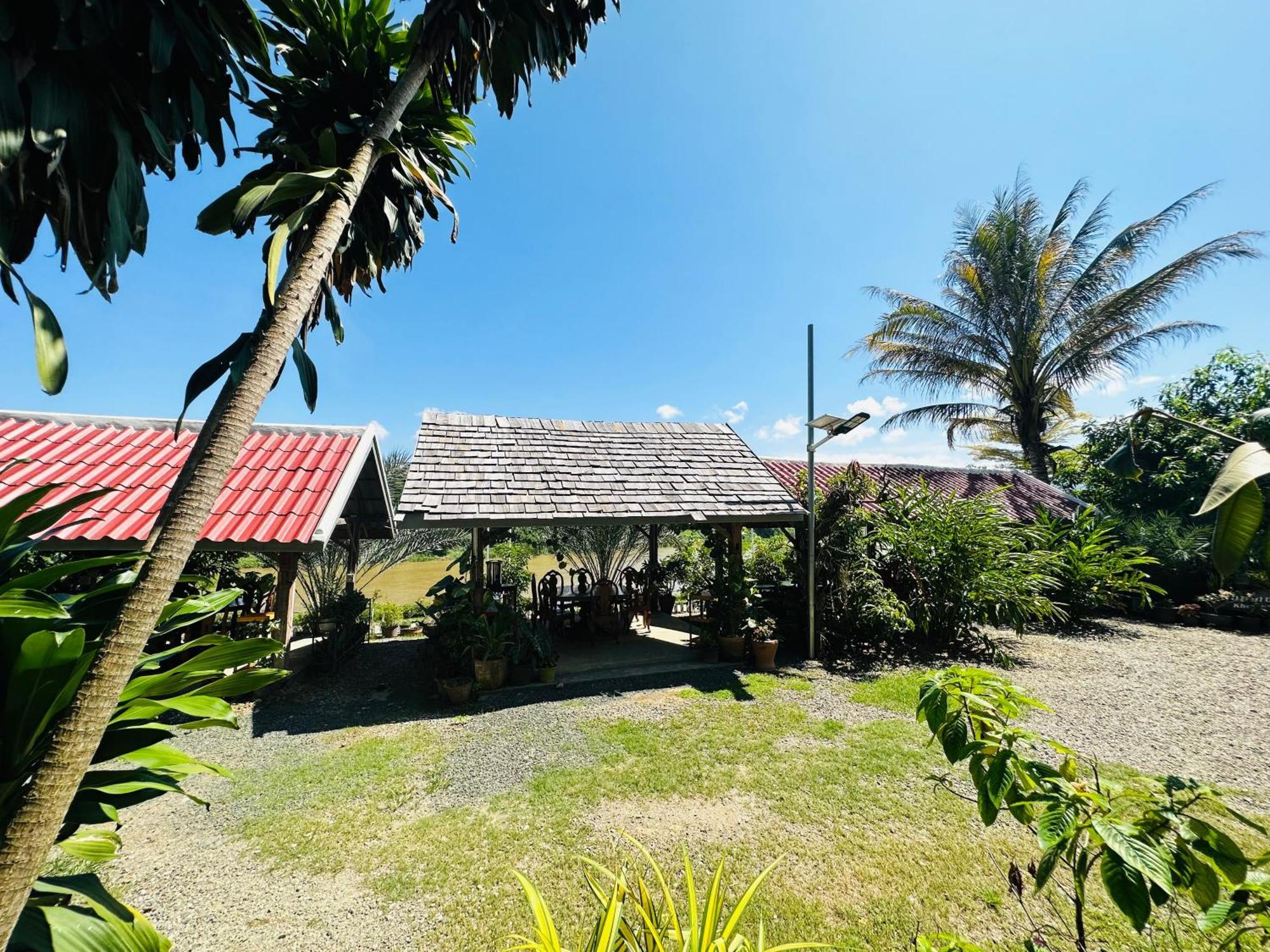 Kingkham Riverside Hotel Luang Prabang Bagian luar foto