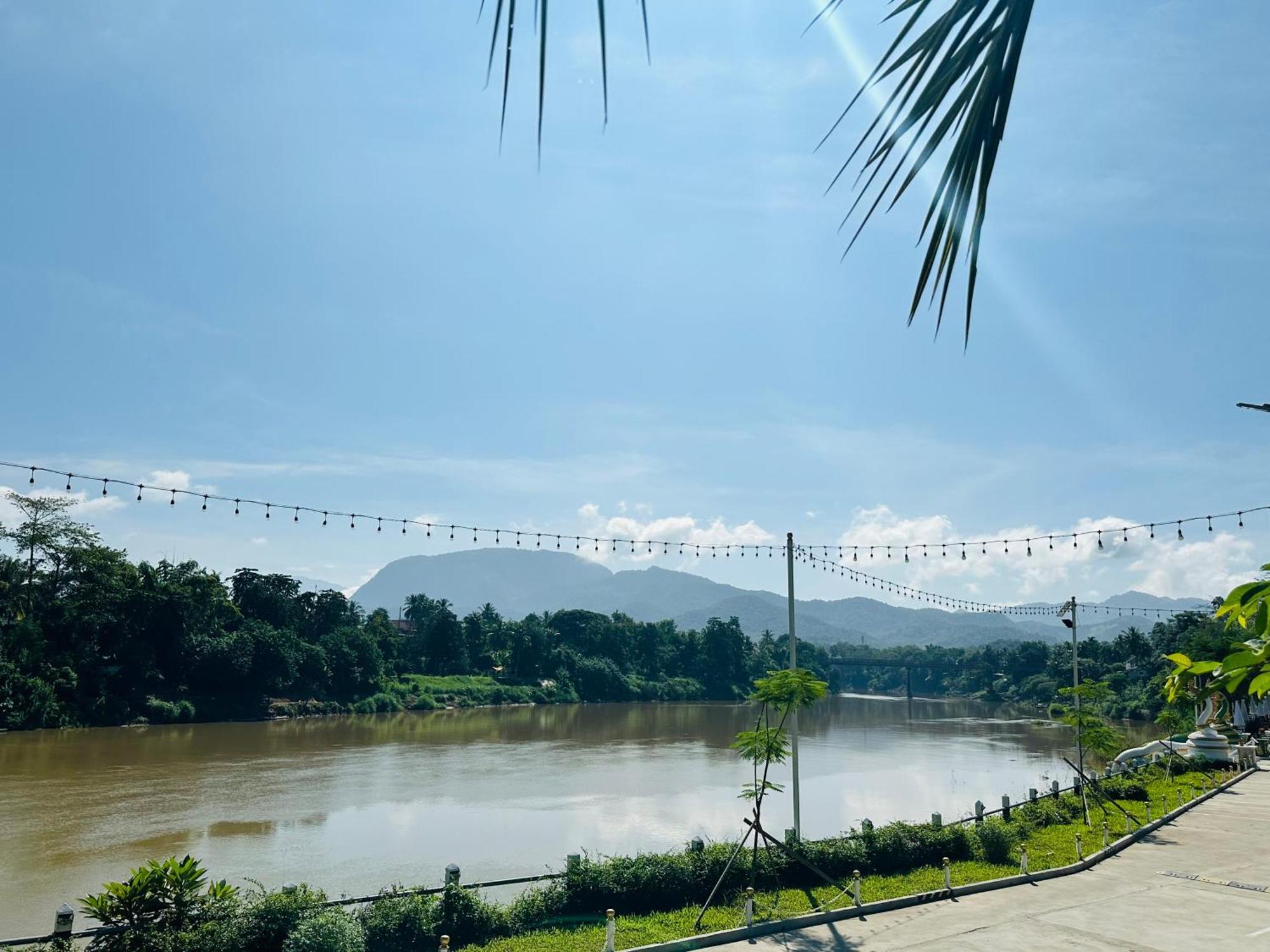 Kingkham Riverside Hotel Luang Prabang Bagian luar foto